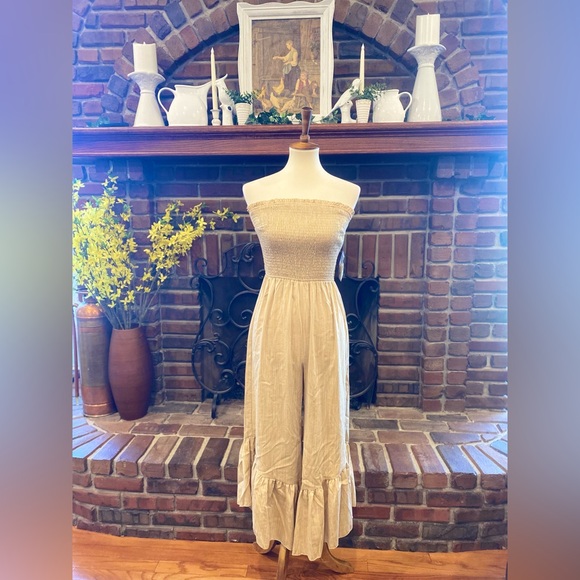 NWT Hem & Thread Tube smocked top Jumpsuit - Picture 8 of 8